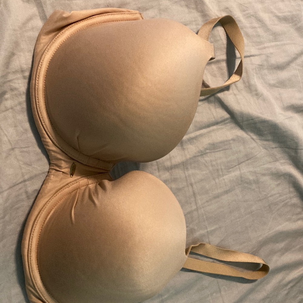 Victoria”s Secret Fabulous bra
